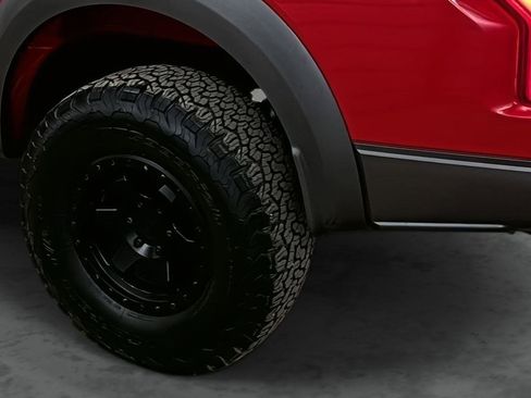 Used 2018 Ford F150 Raptor w/ Equipment Group 802A Luxury image 9