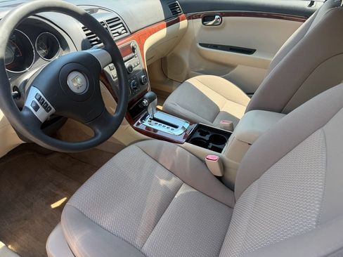 Used 2007 Saturn Aura XE FWD image 2
