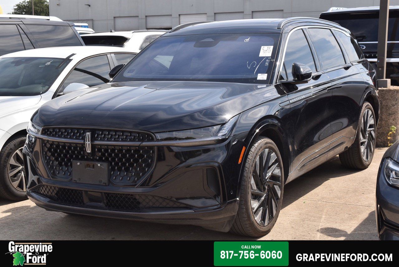 Used 2024 Lincoln Nautilus Black Label w/ Jet Appearance Package (87T) AWD/4WD image 1