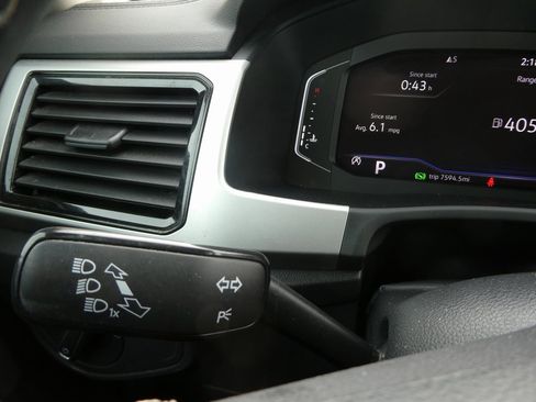 Used 2022 Volkswagen Atlas SE image 15