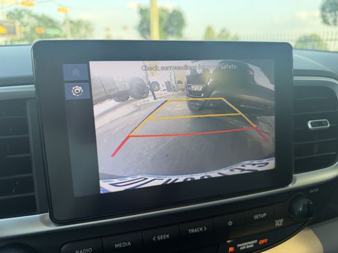 Used 2023 Hyundai Venue SEL w/ Cargo Package FWD image 30