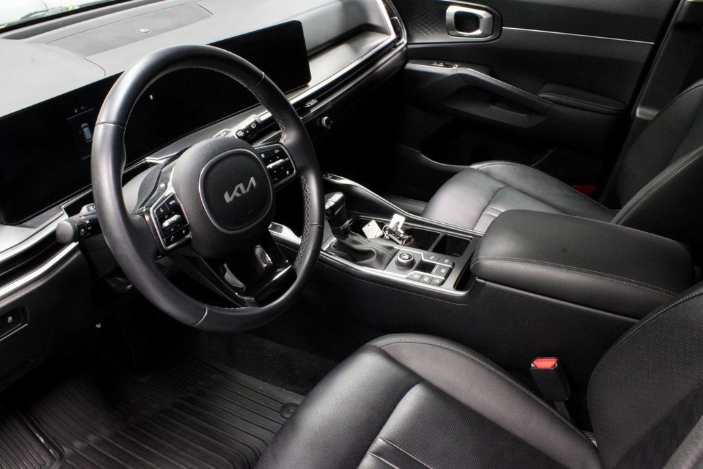 Used 2024 Kia Sorento S FWD image 24