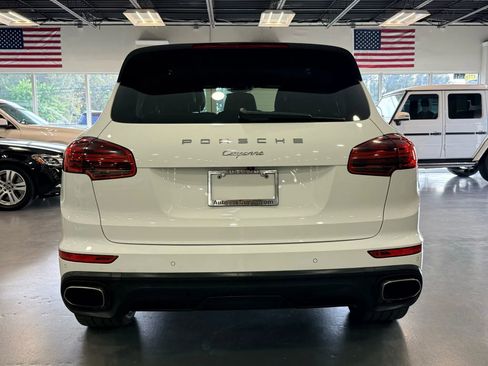 Used 2018 Porsche Cayenne Platinum Edition w/ Premium Package Plus image 6