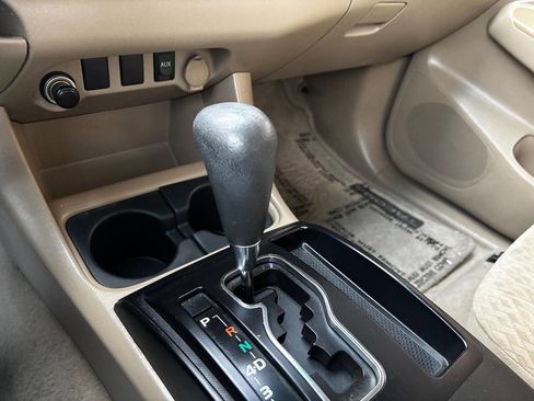 Used 2010 Toyota Tacoma PreRunner image 14