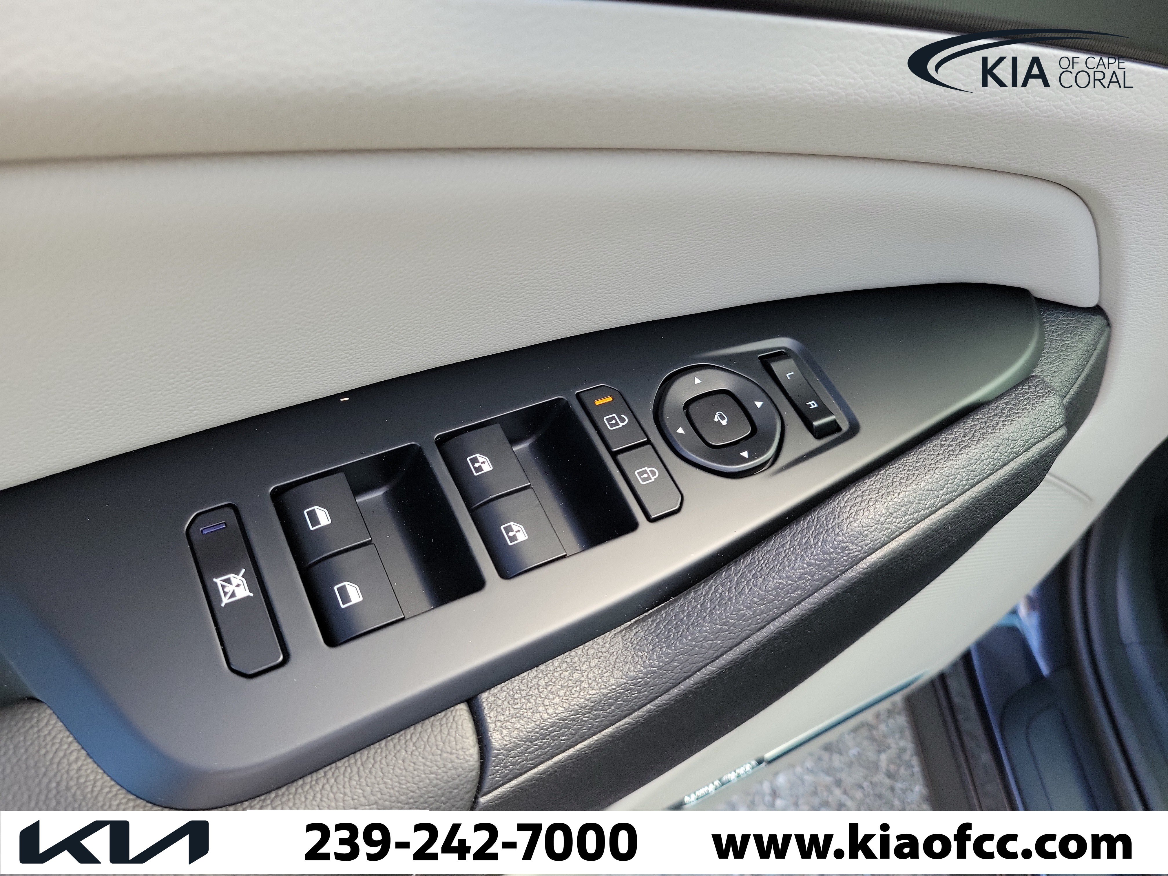 New 2027 Kia Sportage SX FWD image 23