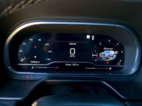 Used 2023 GMC Yukon SLT image 23