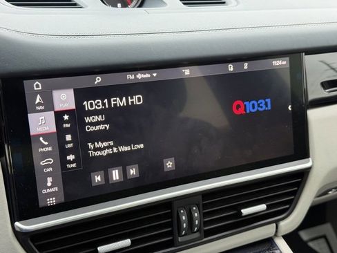 Used 2019 Porsche Cayenne S image 31