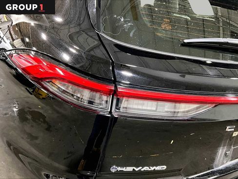 Certified 2025 Toyota Crown Signia AWD/4WD image 29