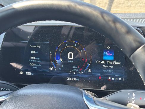 Used 2025 Chevrolet Equinox LT FWD image 41