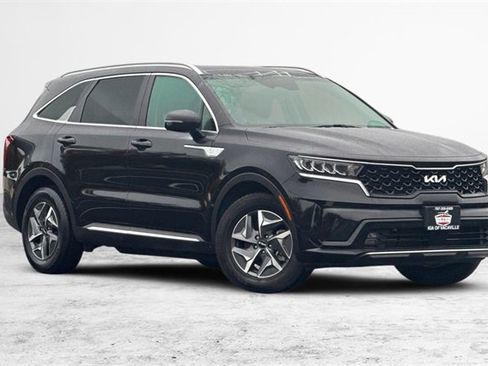 Certified 2023 Kia Sorento EX w/ Panoramic Sunroof Package image 2