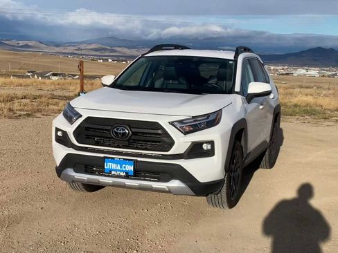 Used 2024 Toyota RAV4 Adventure image 3