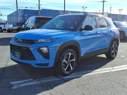 Certified 2023 Chevrolet TrailBlazer RS w/ Sun and Liftgate Package image 3