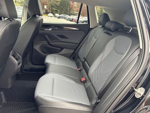 New 2026 Volkswagen Tiguan SE AWD/4WD image 11