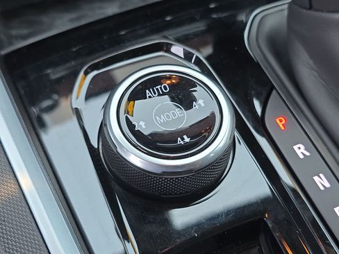 Certified 2024 Chevrolet Colorado Trail Boss w/ Advanced Trailering Package image 25