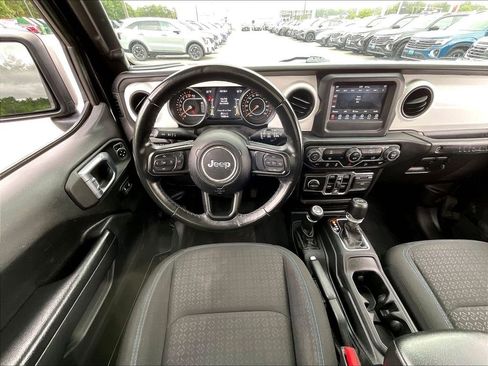 Used 2021 Jeep Wrangler Unlimited Sport AWD/4WD image 16
