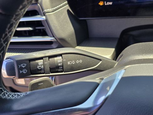 Used 2024 Chevrolet Traverse LT w/ LPO, Floor Liner Package FWD image 35