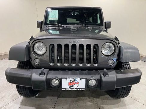 Used 2017 Jeep Wrangler Unlimited Sport w/ Quick Order Package 24S AWD/4WD image 4