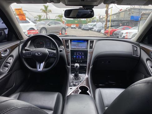 Used 2019 INFINITI Q50 Luxe w/ Essential Package (3.0T Luxe) RWD image 24