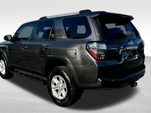 Used 2022 Toyota 4Runner SR5 Premium image 17
