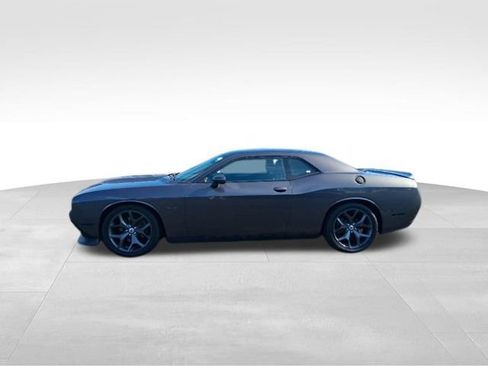 Used 2019 Dodge Challenger R/T RWD image 5