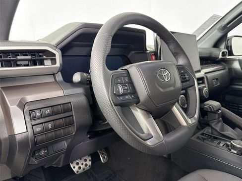Certified 2025 Toyota Tacoma TRD Sport AWD/4WD image 4