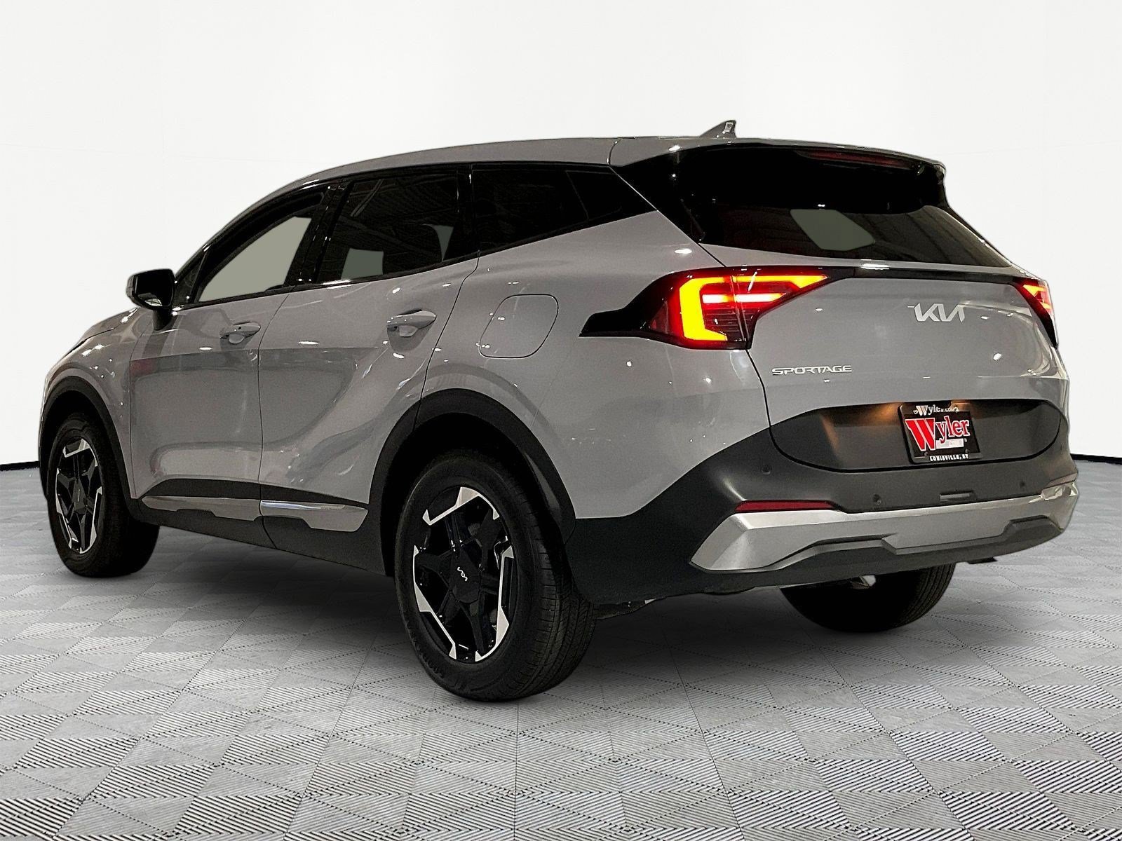 Used 2026 Kia Sportage S AWD/4WD image 4