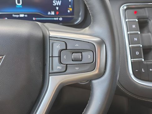 Used 2023 Chevrolet Suburban Premier AWD/4WD image 24