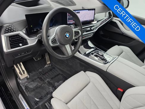 Used 2024 BMW X5 xDrive40i w/ M Sport Package AWD/4WD image 10