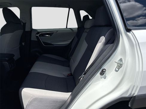Used 2023 Toyota RAV4 XLE w/ Convenience Package FWD image 24