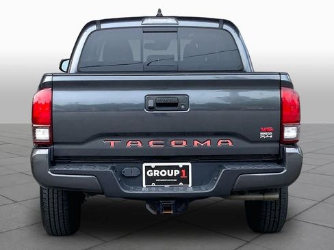Used 2022 Toyota Tacoma SR5 w/ Technology Package RWD image 5