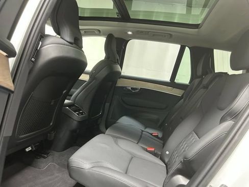 Certified 2025 Volvo XC90 B6 Plus AWD/4WD image 10