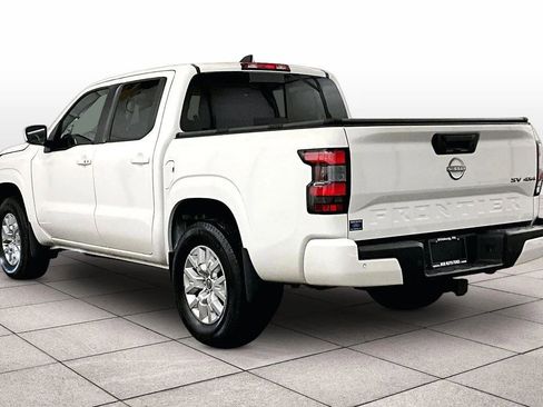 Used 2024 Nissan Frontier SV w/ SV Convenience Package image 10