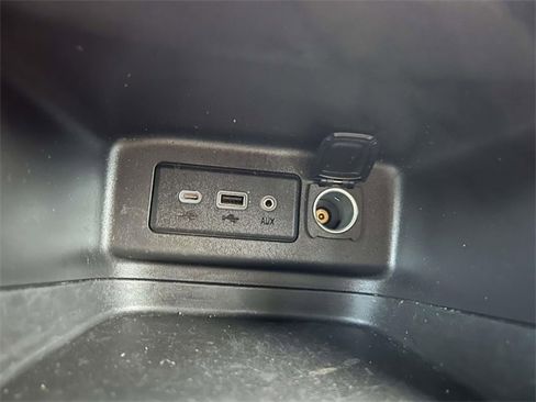 Certified 2024 Chevrolet Equinox RS image 24