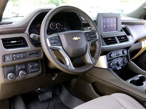 Used 2023 Chevrolet Suburban LS w/ Driver Alert Package RWD image 9