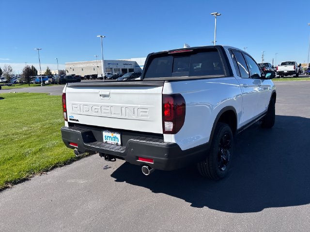 New 2026 Honda Ridgeline Black Edition image 3