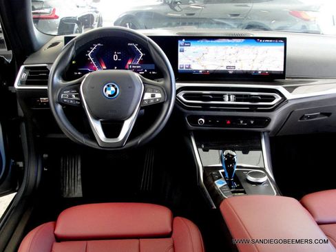 Used 2023 BMW i4 eDrive40 image 30