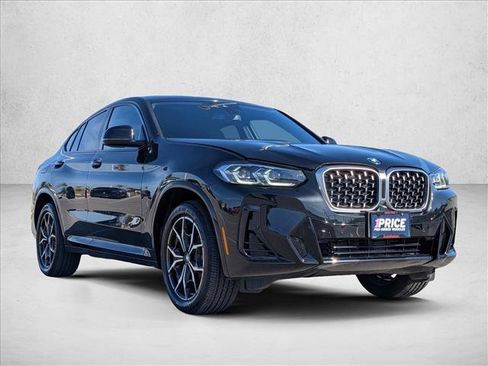 Used 2025 BMW X4 xDrive30i image 3