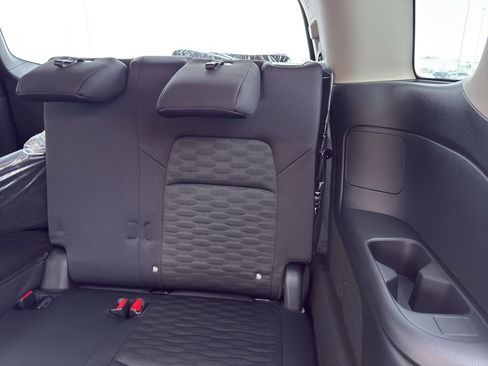 New 2026 Nissan Pathfinder SV image 34