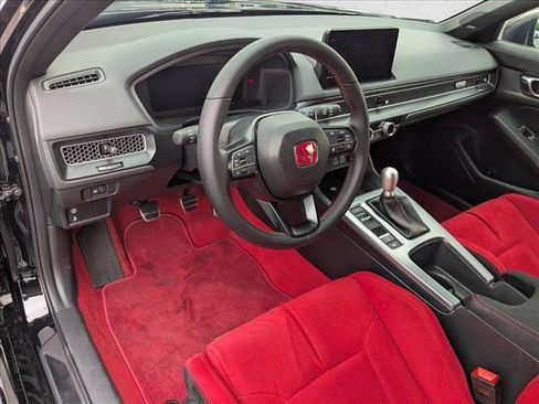 Used 2025 Honda Civic Type R image 9
