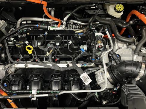 Used 2025 Ford Maverick XLT w/ Equipment Group 301A image 26