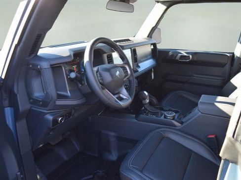 New 2025 Ford Bronco Badlands image 6