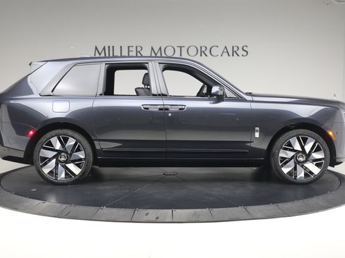 New 2026 Rolls-Royce Cullinan image 3