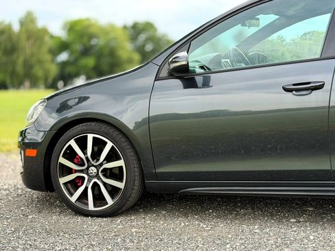 Used 2012 Volkswagen GTI 4-Door FWD image 33