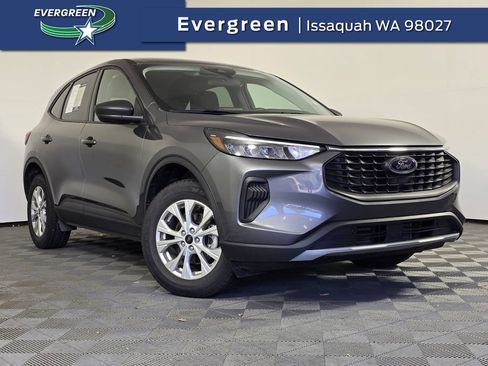 Used 2025 Ford Escape Active AWD/4WD image 1