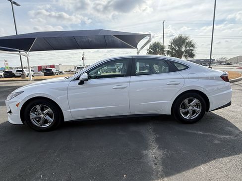 Used 2023 Hyundai Sonata SE image 4
