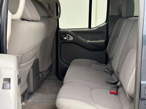 Used 2017 Nissan Frontier SV AWD/4WD image 13