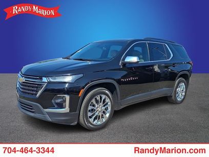 Used 2023 Chevrolet Traverse LT w/ LPO, Floor Liner Package