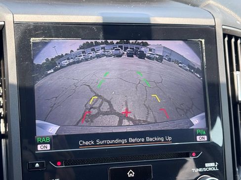 Used 2019 Subaru Crosstrek 2.0i Limited w/ Moonroof Package w/Navigation AWD/4WD image 13