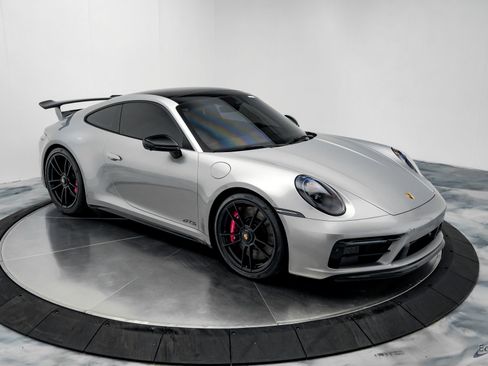 Used 2024 Porsche 911 Carrera 4 GTS AWD/4WD image 23