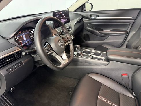 Used 2026 Nissan Altima 2.5 SR FWD image 15